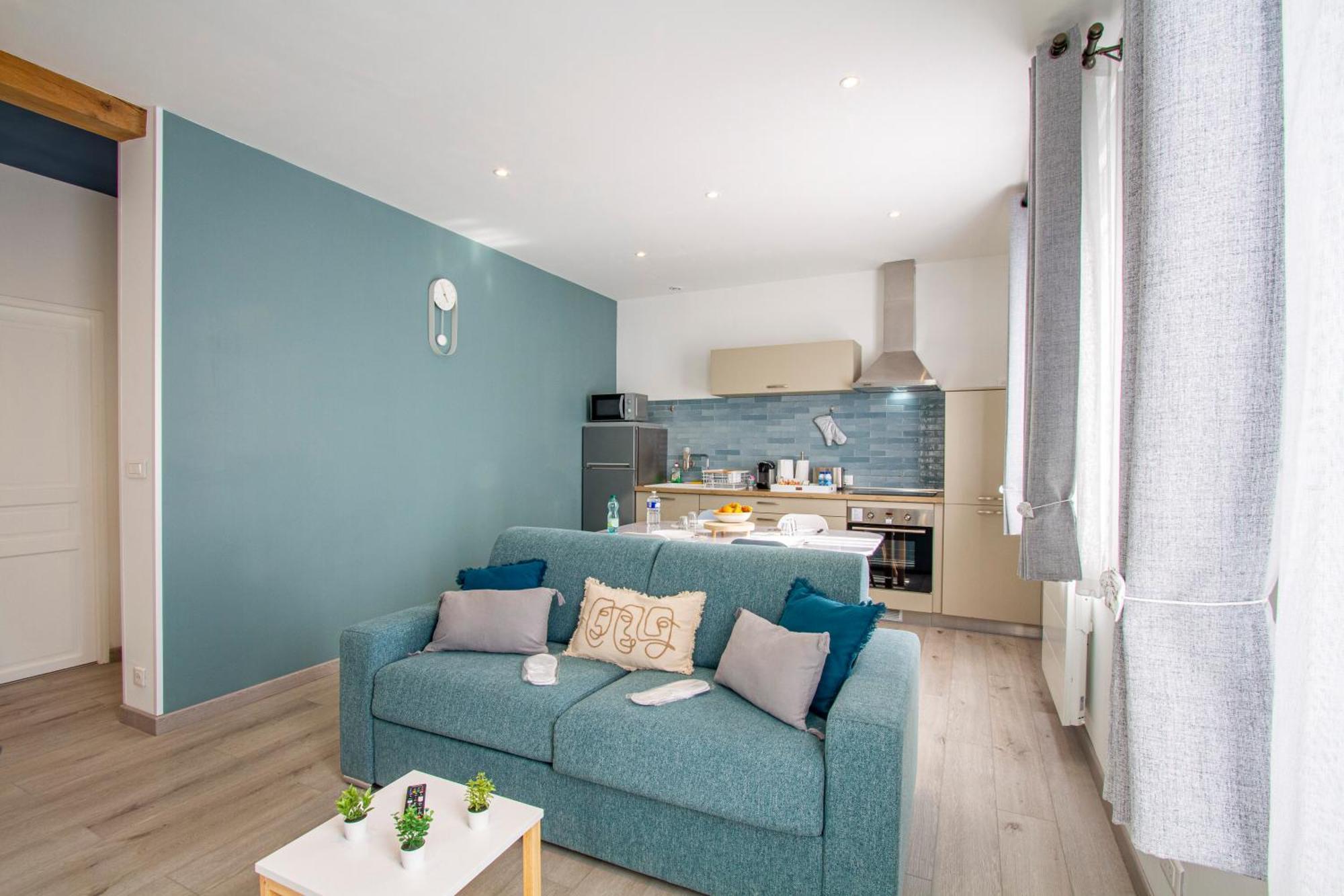 Cocon D'Hiver - Netflix & Wifi - Parking Gratuit - Check-In 24H24 - Kit Bebe Inclus - Emplacement Velos - Goodmarning Chalons en Champagne Ngoại thất bức ảnh
